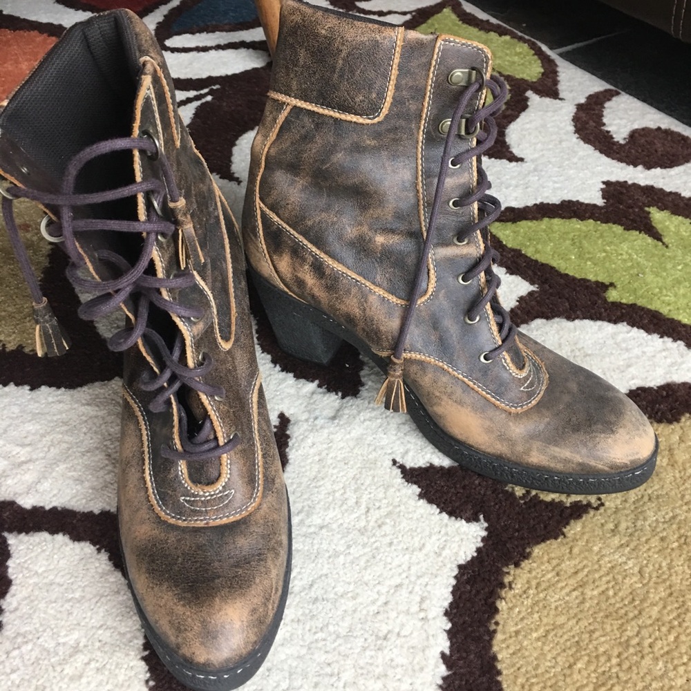 Timberland Distressed Look lace up Boots 10